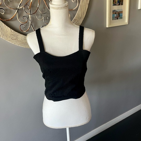 Cotton On Tops - Cotton on crop top